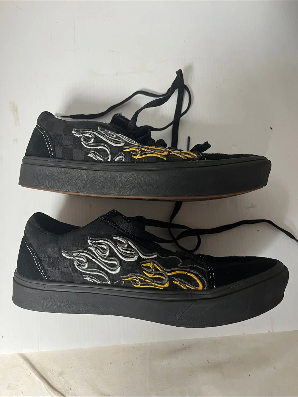Men's Vans Black Flame-Accent Skate Shoes